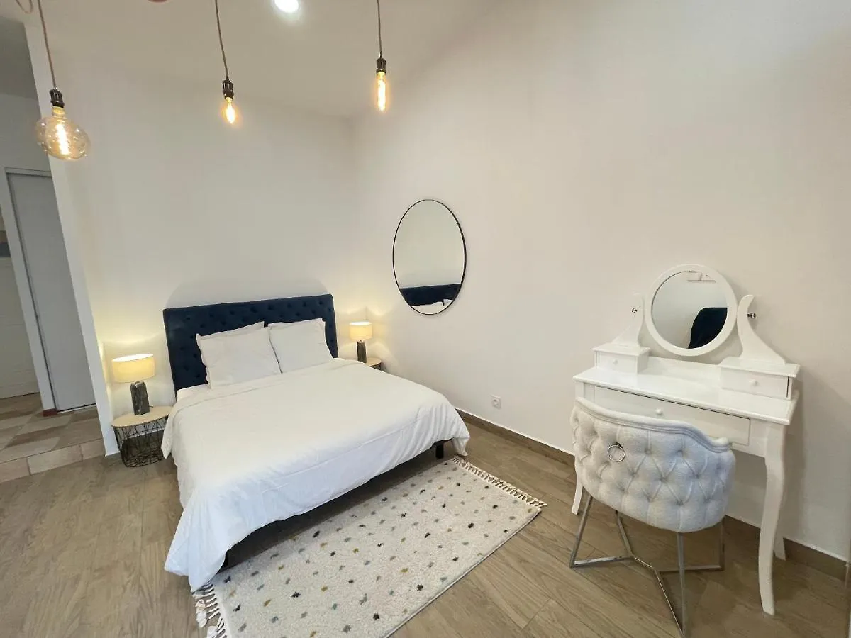 Nice Renting - 2 Massena - Luxury Loft - Balcony Massena Square View - Aircon Apartment